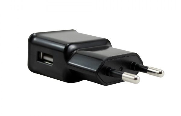 Carregador USB 5V 2 A PRETO