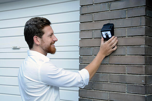 Lâmpada Solar com Sensor de Movimento – Vigilamp Solar