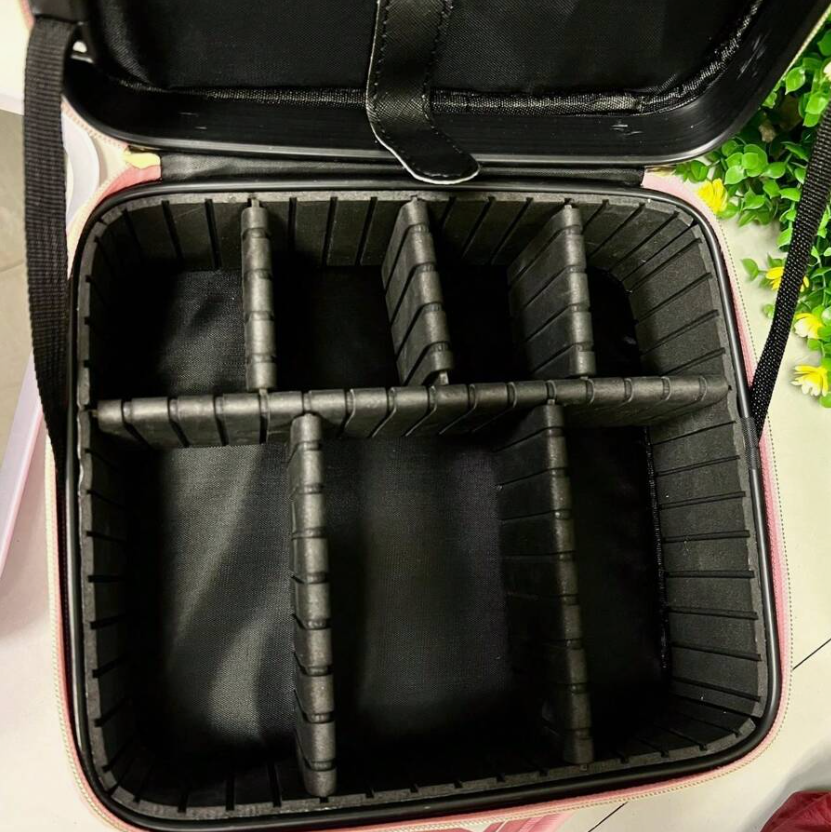 Bolsa de Maquilhagem Portátil com Espelho e Luz LED